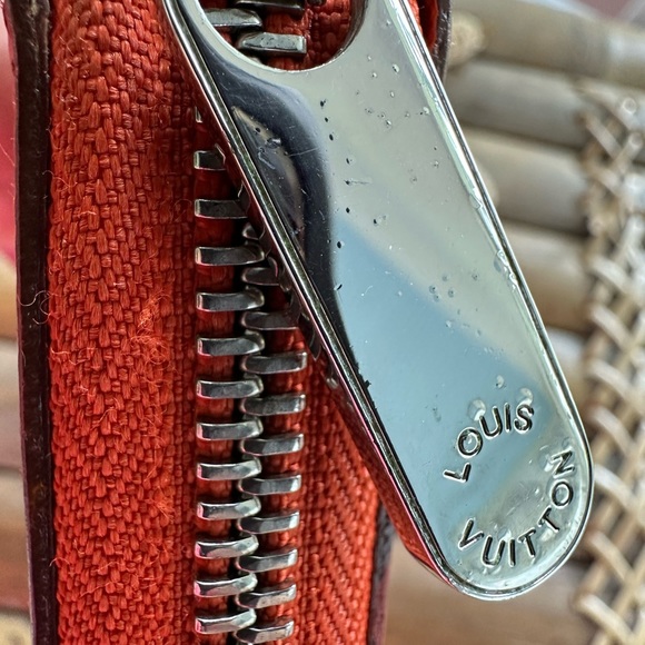 ❤️Louis Vuitton Orange Epi leather Zippy Wallet - Picture 10 of 11